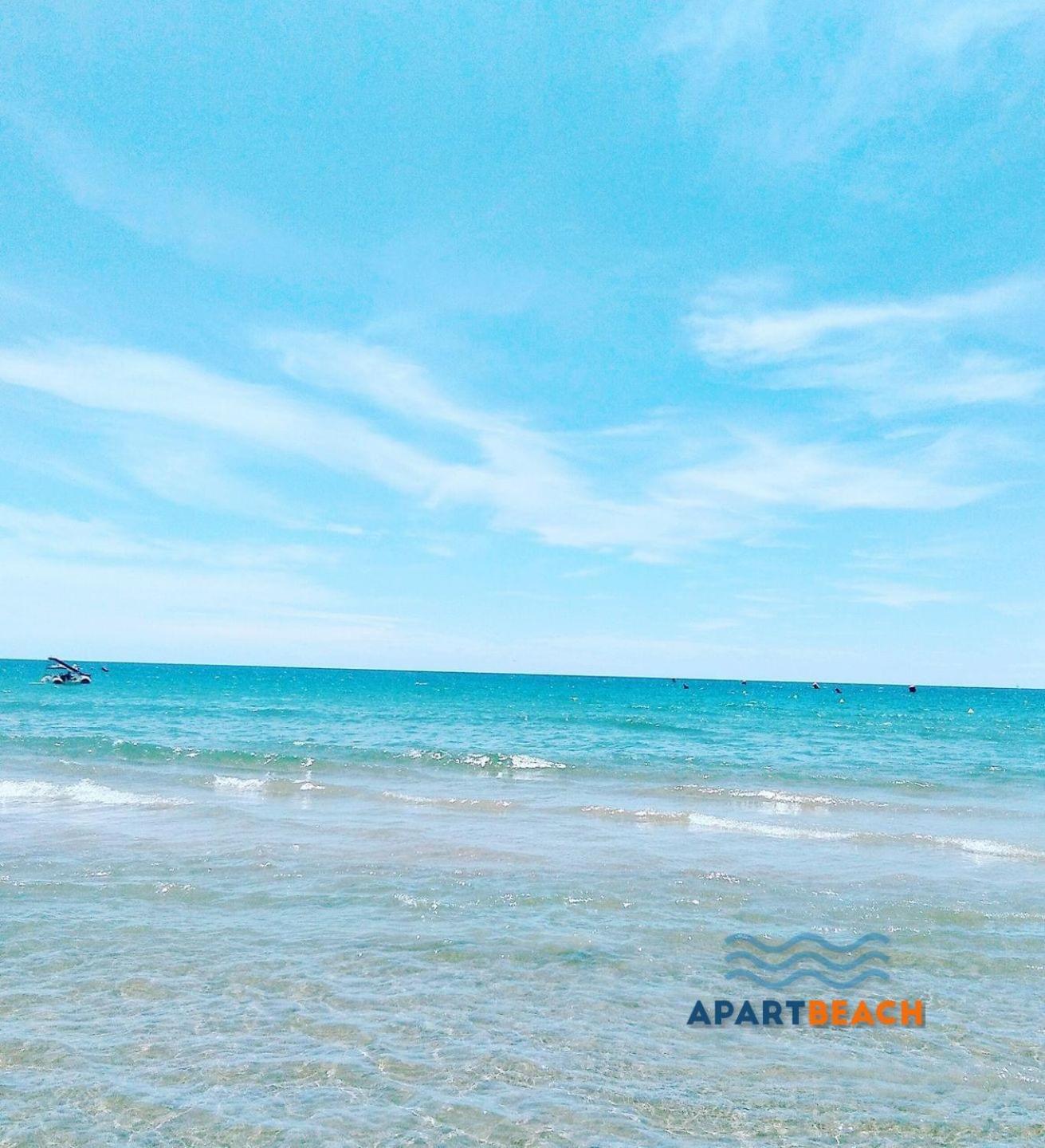 Apartbeach Los Juncos Residencial Piscinas Y Petanca La Pineda Exterior foto